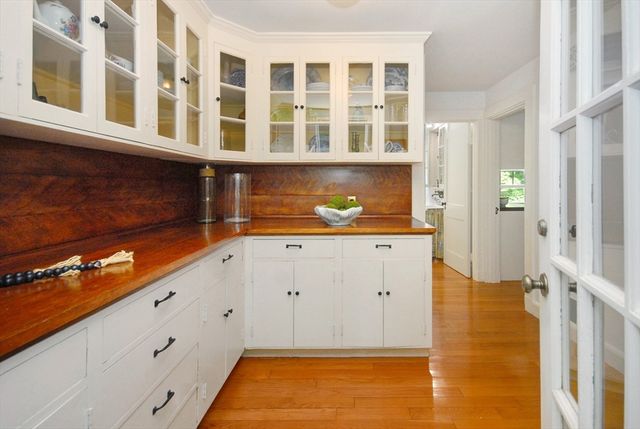 96 Lexington Road, Lincoln, MA 01773