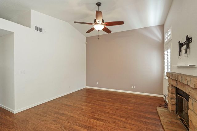 2109 Bluejay Way, Lodi, CA 95240