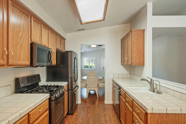 2109 Bluejay Way, Lodi, CA 95240