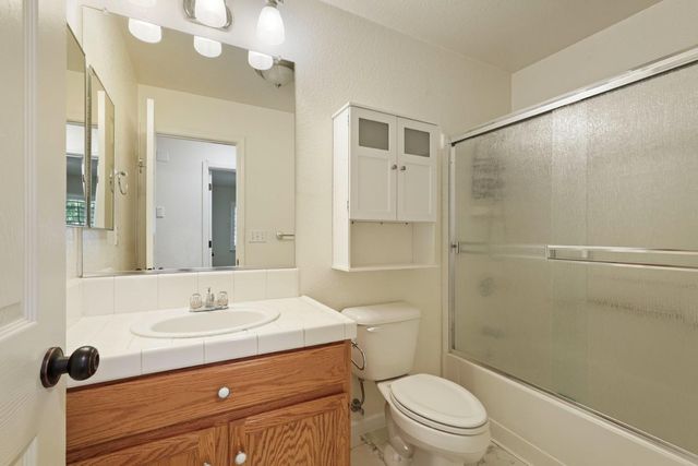 2109 Bluejay Way, Lodi, CA 95240