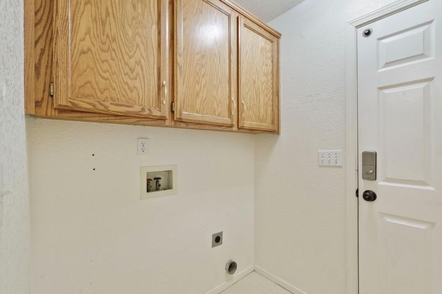 2109 Bluejay Way, Lodi, CA 95240