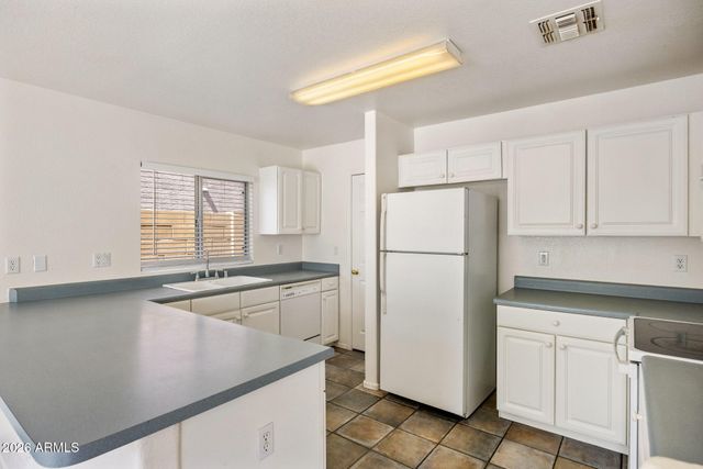 741 S Esmeralda Street, Mesa, AZ 85208
