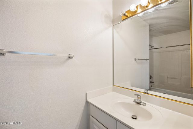 741 S Esmeralda Street, Mesa, AZ 85208