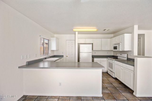 741 S Esmeralda Street, Mesa, AZ 85208
