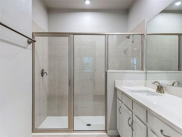 5517 COACHWOOD COVE, Bradenton, FL 34211