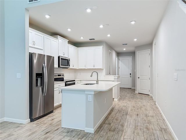 5517 COACHWOOD COVE, Bradenton, FL 34211