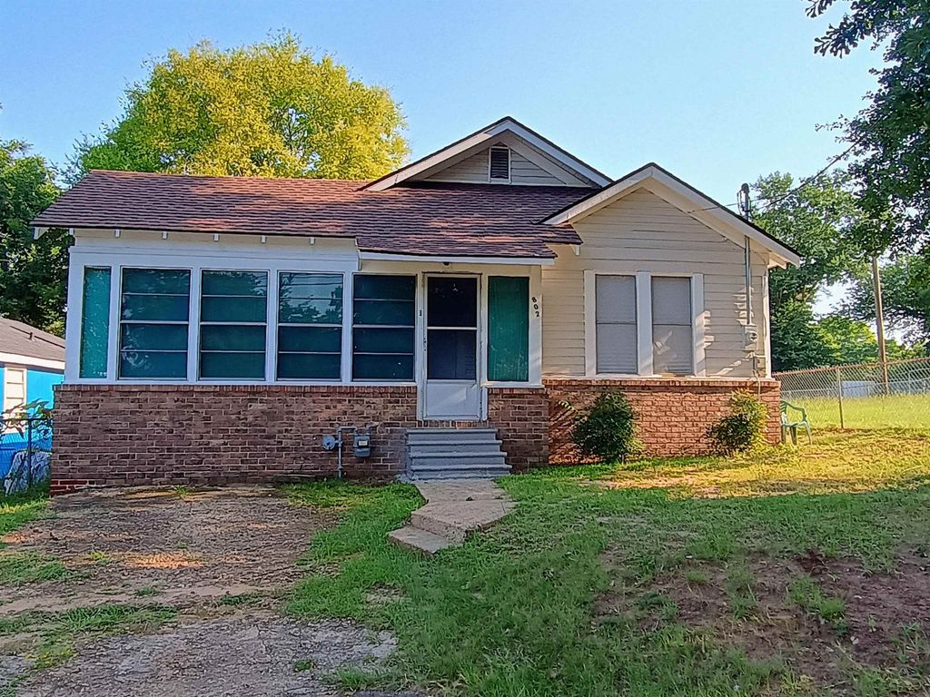 802 Key St., Marshall, TX 75670