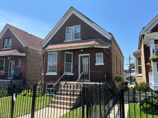 2218 N Karlov Avenue, Chicago, IL 60639