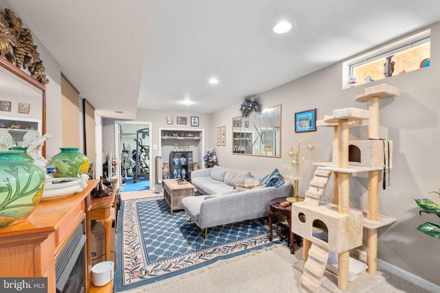 4796 PEARSON DR, Woodbridge, VA 22193