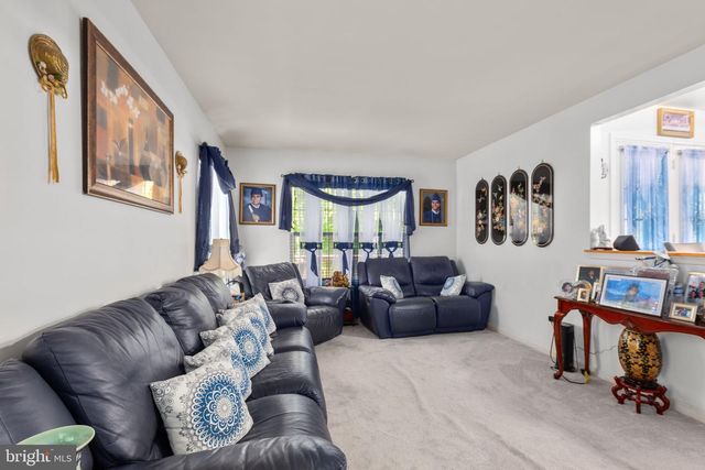 4796 PEARSON DR, Woodbridge, VA 22193