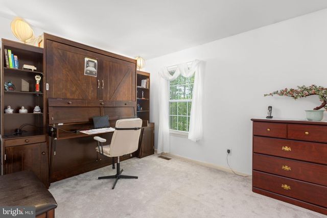 4796 PEARSON DR, Woodbridge, VA 22193