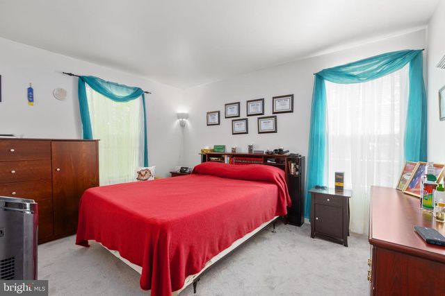 4796 PEARSON DR, Woodbridge, VA 22193