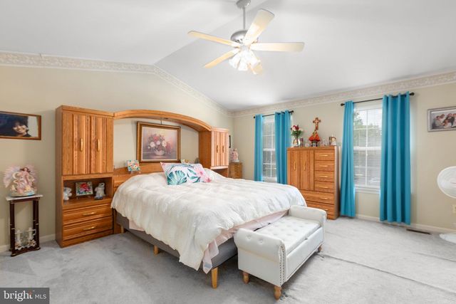 4796 PEARSON DR, Woodbridge, VA 22193