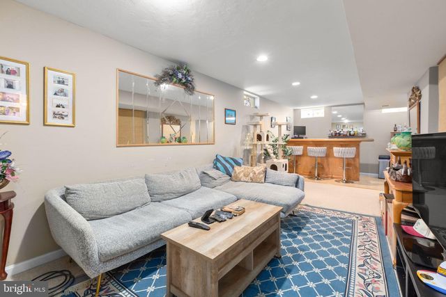 4796 PEARSON DR, Woodbridge, VA 22193