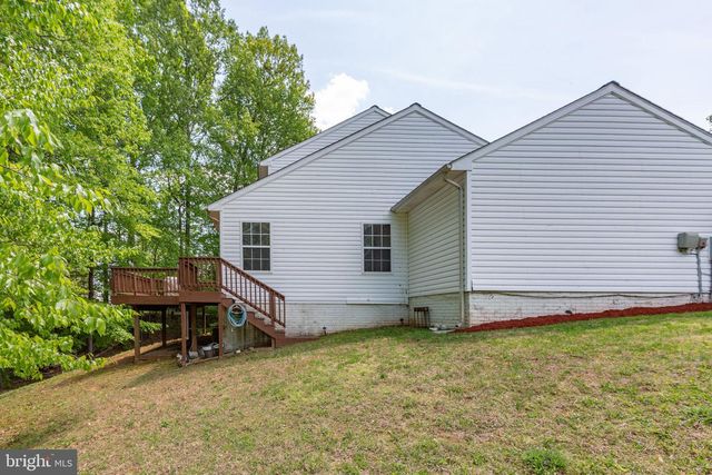 4796 PEARSON DR, Woodbridge, VA 22193