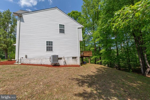 4796 PEARSON DR, Woodbridge, VA 22193
