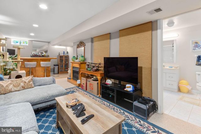 4796 PEARSON DR, Woodbridge, VA 22193