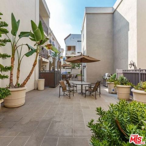 141 S Clark Drive 421, West Hollywood, CA 90048