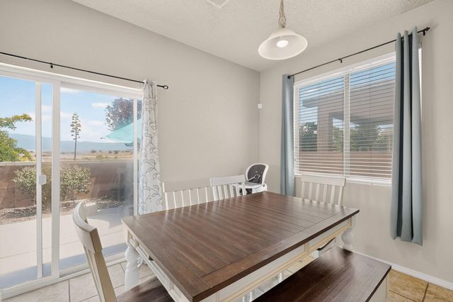 8944 Mission Ridge Drive NW, Albuquerque, NM 87114