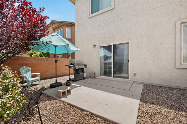 8944 Mission Ridge Drive NW, Albuquerque, NM 87114