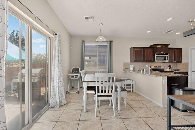8944 Mission Ridge Drive NW, Albuquerque, NM 87114