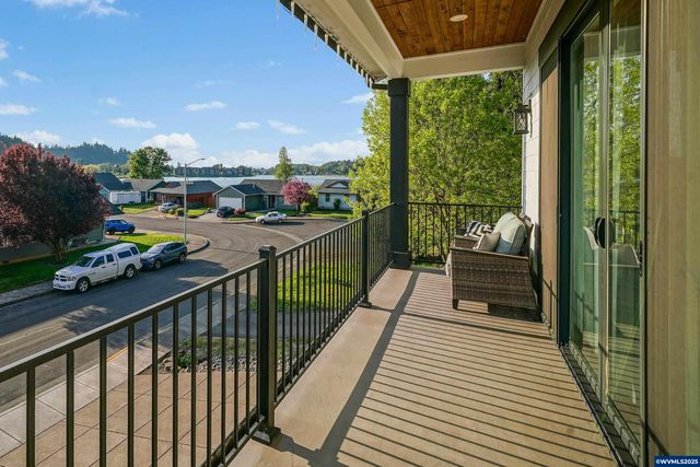 5363 Holly Lp SE, Turner, OR 97392