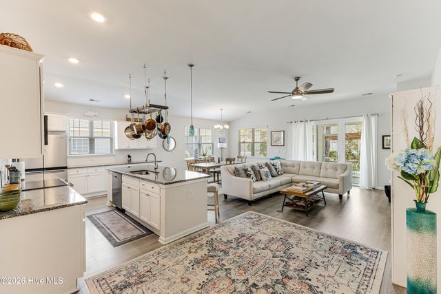 8718 Nottoway Avenue NW, Calabash, NC 28467