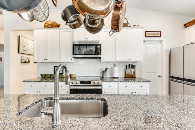 8718 Nottoway Avenue NW, Calabash, NC 28467