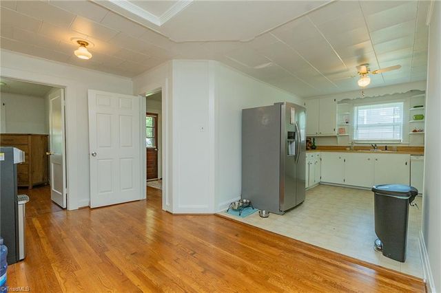 606 3rd Avenue, Mayodan, NC 27027