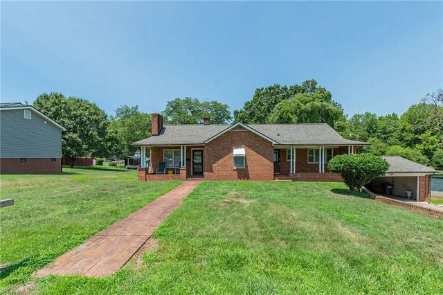 606 3rd Avenue, Mayodan, NC 27027