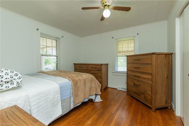 606 3rd Avenue, Mayodan, NC 27027