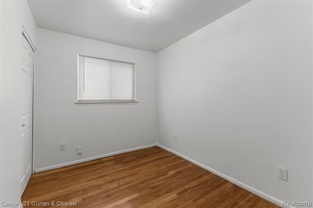 4994 Campbell Street, Dearborn Heights, MI 48125