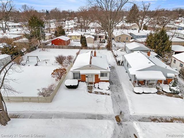 4994 Campbell Street, Dearborn Heights, MI 48125