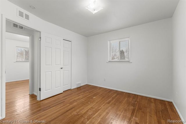 4994 Campbell Street, Dearborn Heights, MI 48125