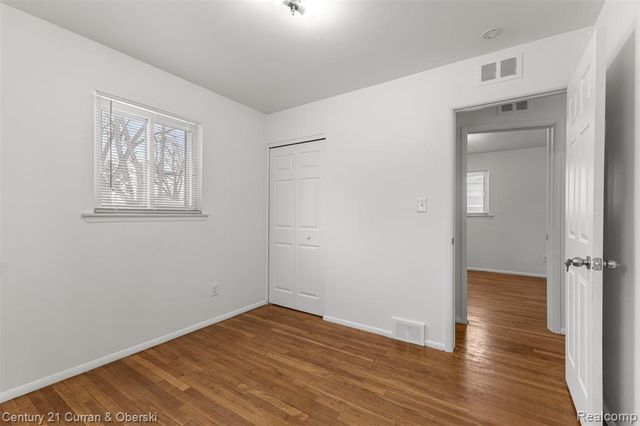 4994 Campbell Street, Dearborn Heights, MI 48125