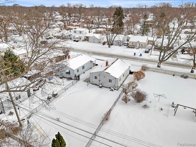 4994 Campbell Street, Dearborn Heights, MI 48125