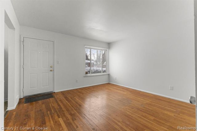 4994 Campbell Street, Dearborn Heights, MI 48125