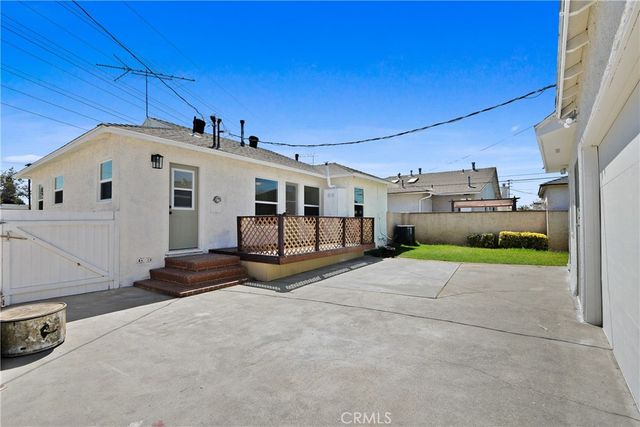 4943 Palo Verde Avenue, Lakewood, CA 90713