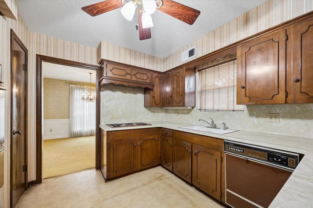 7914 Windswept Lane, Houston, TX 77063