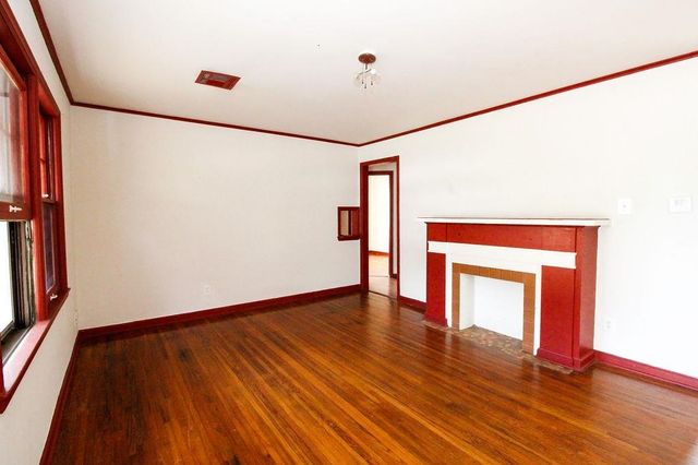 2531 S Washington, Wichita, KS 67216