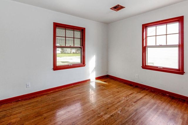 2531 S Washington, Wichita, KS 67216