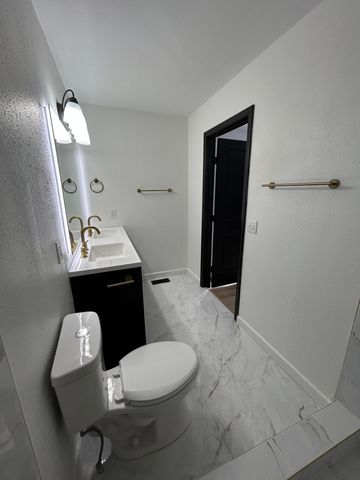 826 S Hickory Lane, Nixa, MO 65714