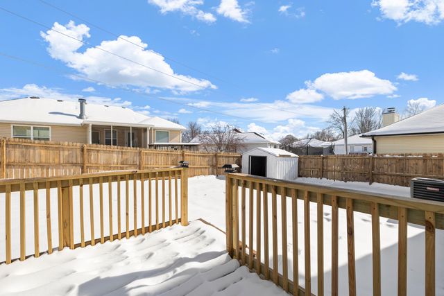 826 S Hickory Lane, Nixa, MO 65714