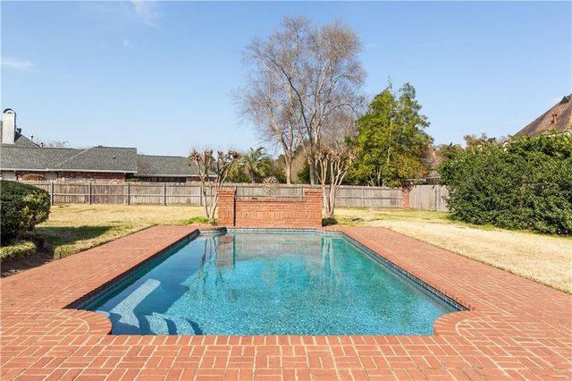 6714 TENNYSON OAKS Lane, Alexandria, LA 71301