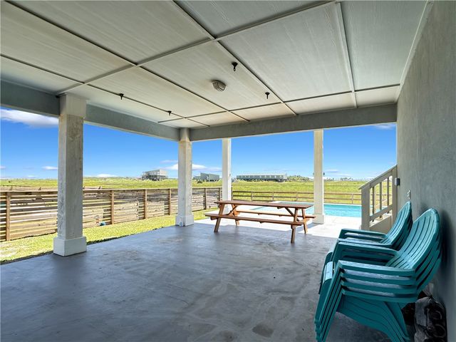 153 Beach View, Port Aransas, TX 78373