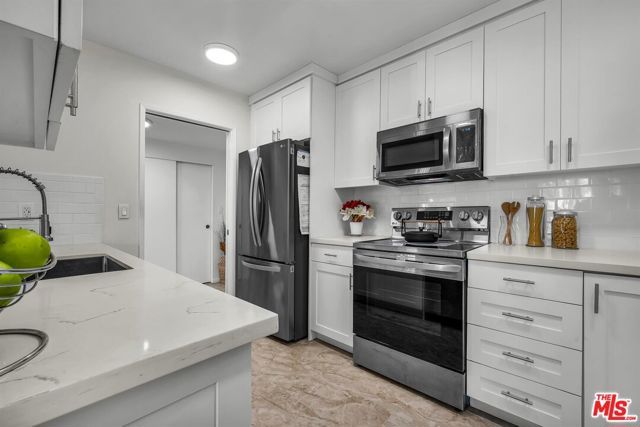 6275 Canterbury Drive 302, Culver City, CA 90230