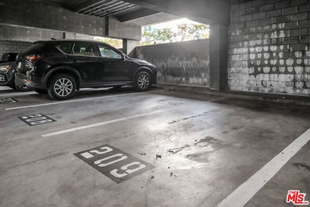 6275 Canterbury Drive 302, Culver City, CA 90230