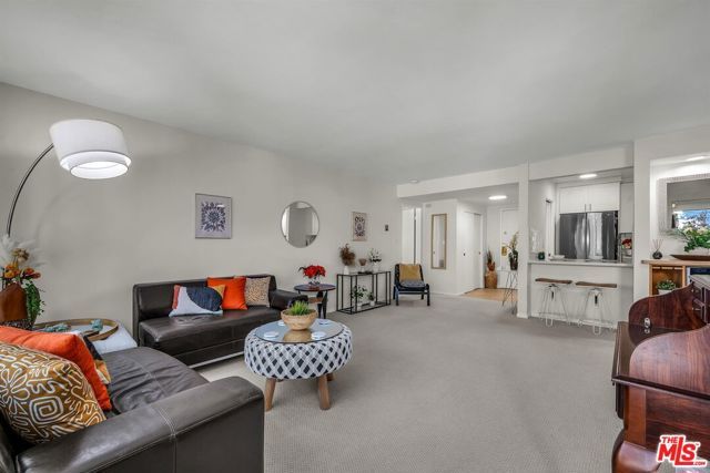 6275 Canterbury Drive 302, Culver City, CA 90230