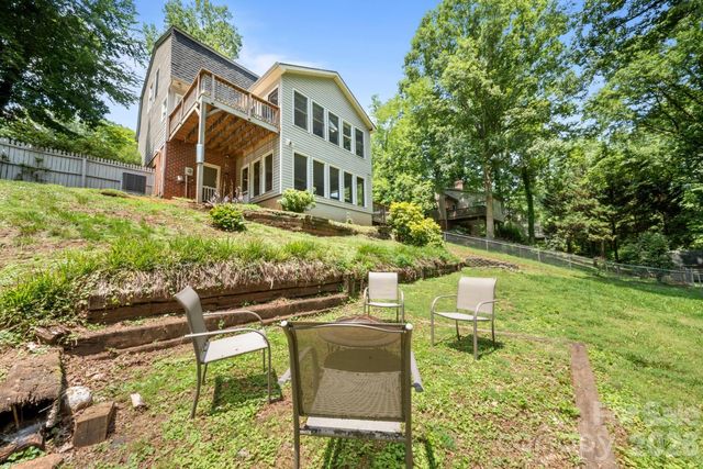 112 Wedgewood Drive, Morganton, NC 28655