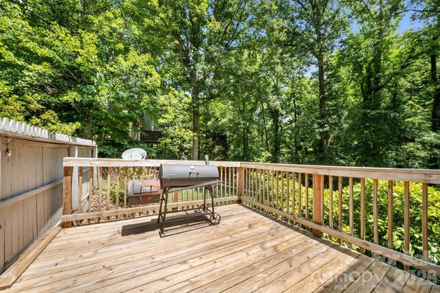 112 Wedgewood Drive, Morganton, NC 28655
